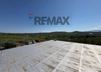 Tetto - Casa indipendente Città Sant'Angelo - foto 5