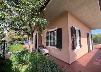 Foto 1 - Villa Via valle
 
42, Puegnago sul Garda - foto 1