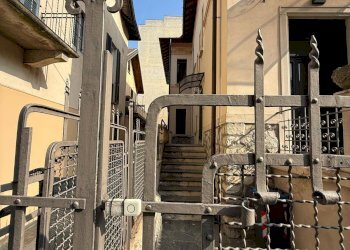 Foto 1 - Office Via Donizetti
 
17, Varese - photo 1