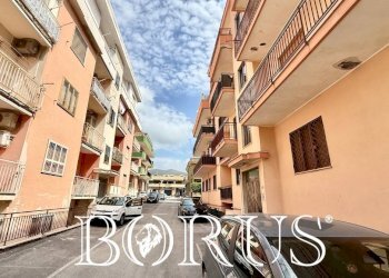 Foto 2 - Trilocale Via Domiziana
 
437, Mondragone - foto 2