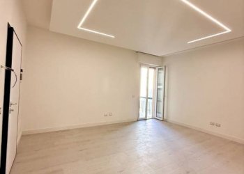 Salone - Two-room apartment via Gian Battista Cipani, Brescia - photo 1
