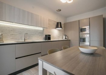 Cucina - Trilocale via del Molino, Carobbio degli Angeli - foto 5