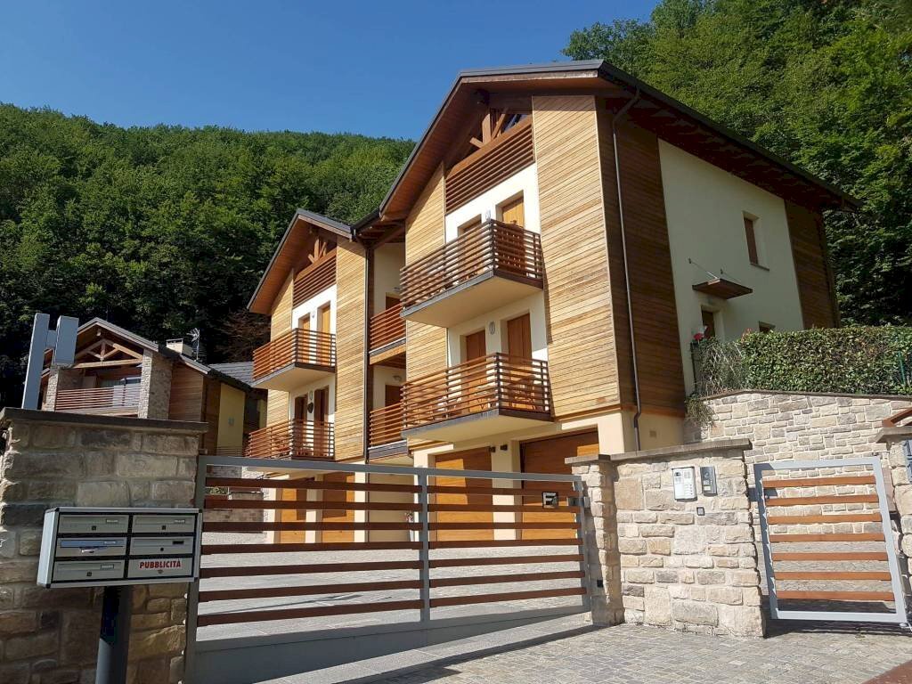 Facciata - Four-room apartment via Monte Rondinara, Sestola - photo 1