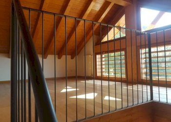 Interno palazzo - Quadrilocale via Monte Rondinara, Sestola - foto 6