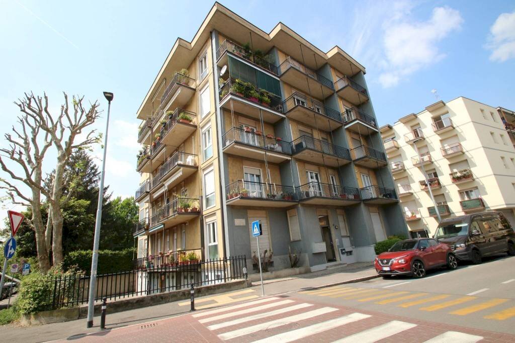 Facciata - Bilocale via Enrico Toti, Bergamo - foto 1