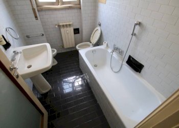 Bagno - Bilocale via Enrico Toti, Bergamo - foto 11