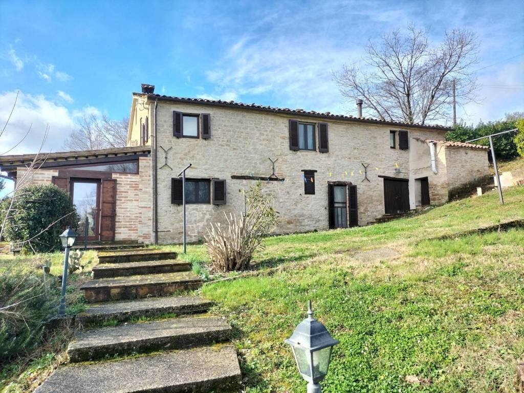 Facciata - Rustico via San Michele, 10, Cupramontana - foto 2