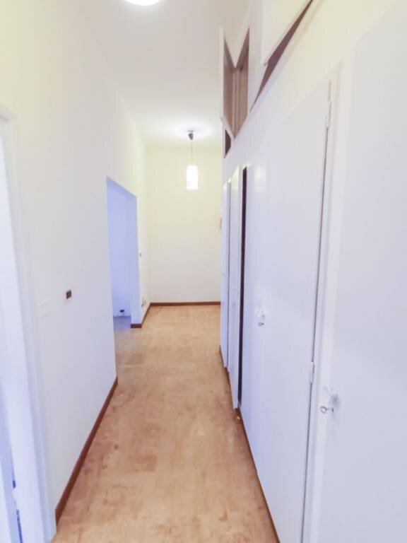 Corridoio - Trilocale via Santa Chiara, Bologna (zona Colli) - foto 2