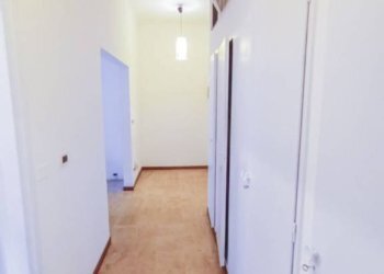 Corridoio - Trilocale via Santa Chiara, Bologna (zona Colli) - foto 2