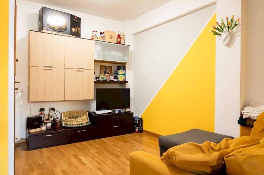 Soggiorno - Trilocale via Attio Labeone, 50, Roma - foto 2