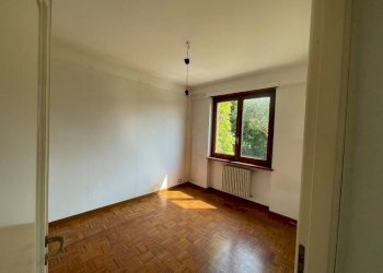 Camera da letto - Quadrilocale via Nino Costa, 6, Chieri - foto 11