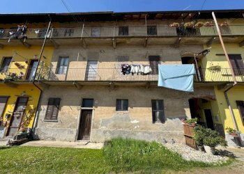 Facciata - Casa indipendente via Libertà, 16, Casale Litta - foto 3