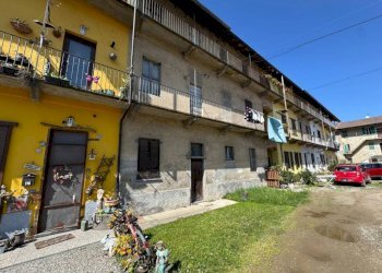 Facciata - Casa indipendente via Libertà, 16, Casale Litta - foto 25