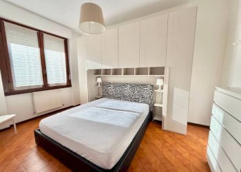 Camera da letto - Bilocale via Emilio Salgari, Genova (zona Pegli) - foto 14