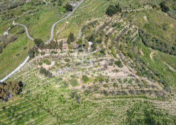 Foto 1 - Terreno agricolo Contrada Ciapparotto
 
sn, Linguaglossa - foto 1