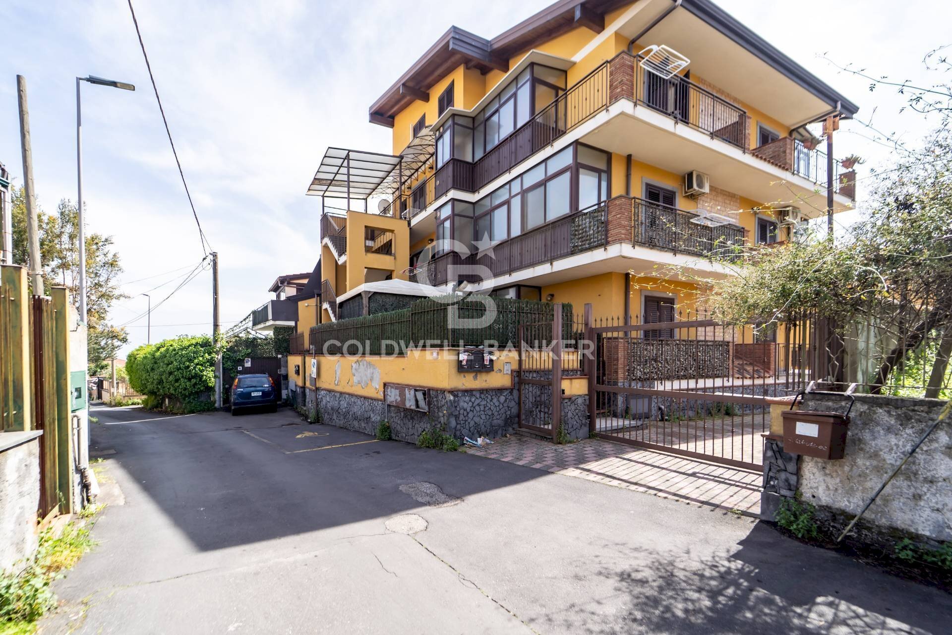 Foto 2 - Trilocale Via Santa Maria dei Monti
 
12, Mascalucia - foto 2