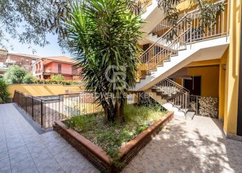 Foto 1 - Trilocale Via Santa Maria dei Monti
 
12, Mascalucia - foto 1