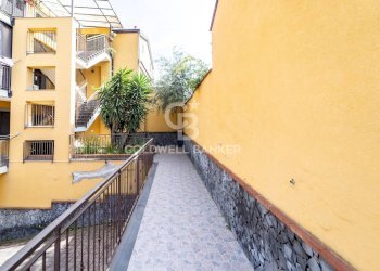 Foto 3 - Trilocale Via Santa Maria dei Monti
 
12, Mascalucia - foto 3