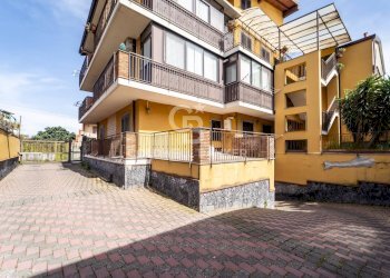 Foto 17 - Trilocale Via Santa Maria dei Monti
 
12, Mascalucia - foto 17