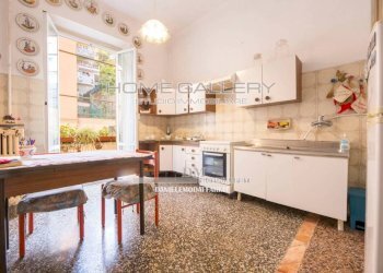 Cucina - Quadrilocale via Aldo Acquarone, Genova (zona Castelletto) - foto 9