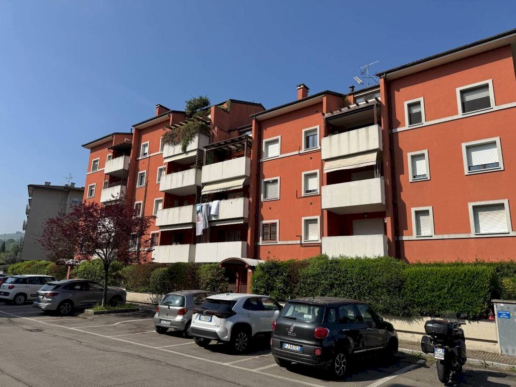 Facciata - Three-room apartment via della Costituzione, 7, Casalecchio di Reno - photo 2