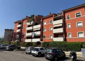 Facciata - Three-room apartment via della Costituzione, 7, Casalecchio di Reno - photo 2