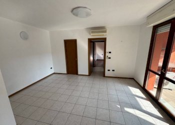 Cucina - Three-room apartment via della Costituzione, 7, Casalecchio di Reno - photo 5