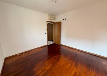 Camera da letto - Three-room apartment via della Costituzione, 7, Casalecchio di Reno - photo 17