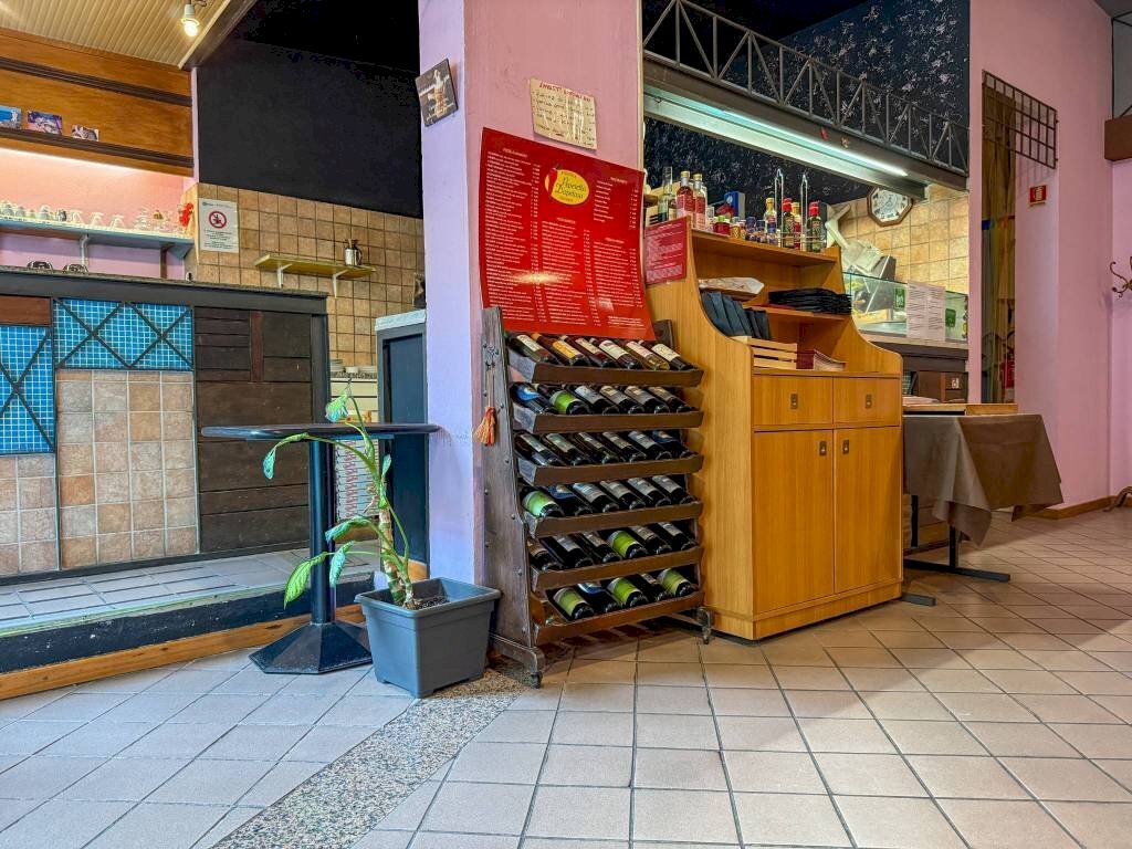 Interno non residenziale - Ristorante via 25 Aprile, 84, Imperia - foto 2