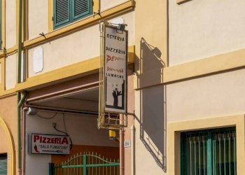 Facciata - Ristorante via 25 Aprile, 84, Imperia - foto 8