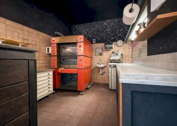 Interno non residenziale - Ristorante via 25 Aprile, 84, Imperia - foto 13