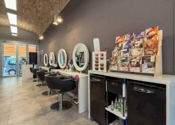 Interno non residenziale - Male - Female Hairdressers via Paolo Boselli, 9, Taggia - photo 20