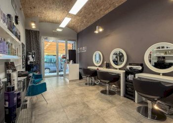 Interno non residenziale - Male - Female Hairdressers via Paolo Boselli, 9, Taggia - photo 27