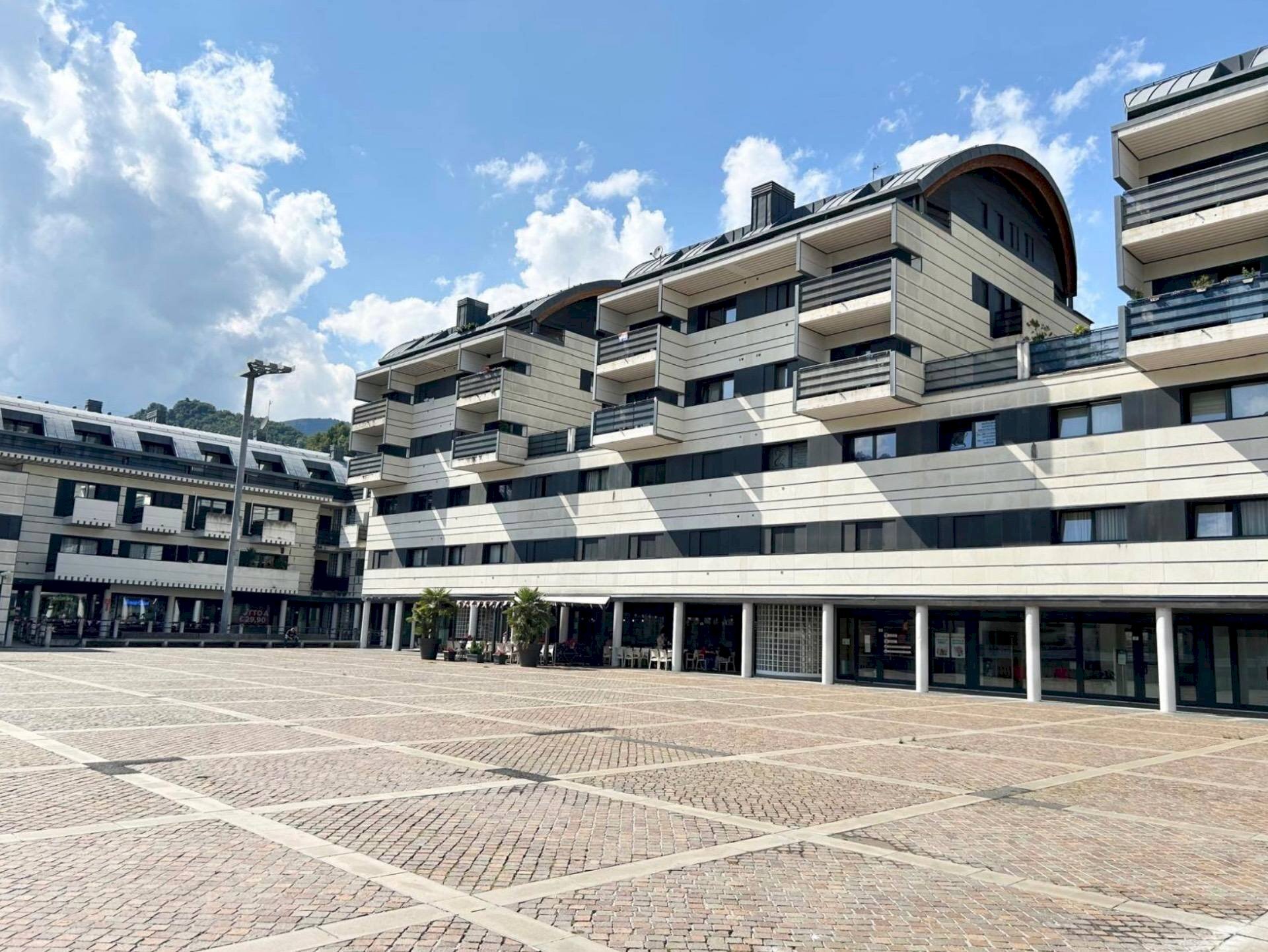 Foto 1 - Bilocale Piazza Manzù, Clusone - foto 1