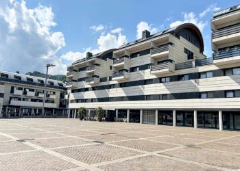 Foto 1 - Bilocale Piazza Manzù, Clusone - foto 1