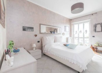 Camera da letto - Three-room apartment piazza Luigi Mattirolo, 12, Torino - photo 12