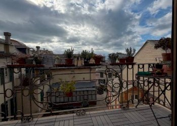 Terrazzo - Appartamento salita di San Francesco, 8, Genova - foto 1