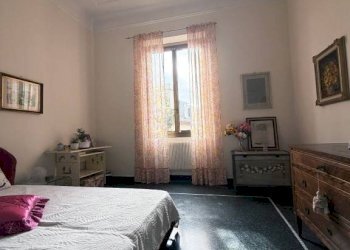Camera da letto - Appartamento salita di San Francesco, 8, Genova - foto 4