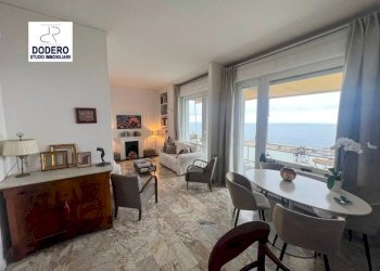 Salone - Appartamento via Fratelli Coda, 61, frazione Quinto Al Mare, Genova - foto 1