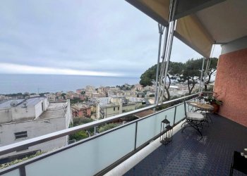 Terrazzo - Appartamento via Fratelli Coda, 61, frazione Quinto Al Mare, Genova - foto 8