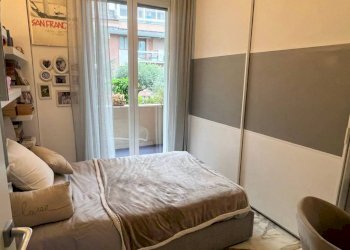 Camera da letto - Appartamento via Fratelli Coda, 61, frazione Quinto Al Mare, Genova - foto 17