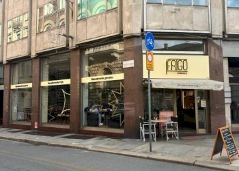 Facciata - Shop via Arsenale, 25, Torino (neighborhood Centro) - photo 4