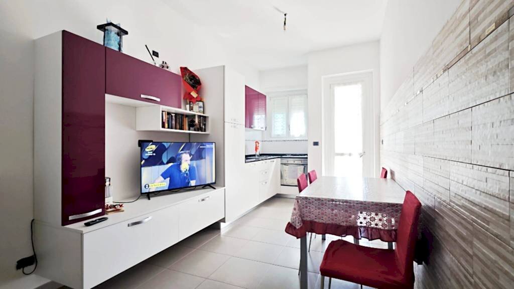 Cucina - Bilocale via Barletta, 83, Torino (zona Santa Rita) - foto 1