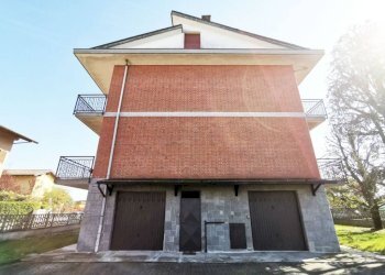 Box auto - Villa via Monte Grappa, 27, Leini - foto 2