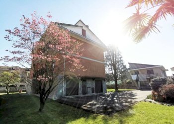 Giardino - Villa via Monte Grappa, 27, Leini - foto 3