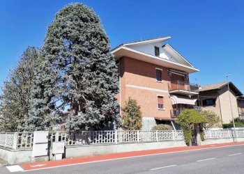 Facciata - Villa via Monte Grappa, 27, Leini - foto 39