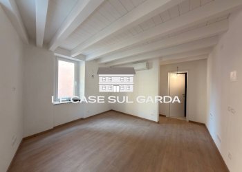Soggiorno cottura - Two-room apartment via Francesco Redi
7, Toscolano-Maderno - photo 4