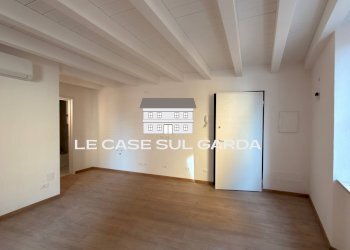 Soggiorno cottura - Two-room apartment via Francesco Redi
7, Toscolano-Maderno - photo 5