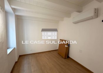 Camera da letto - Two-room apartment via Francesco Redi
7, Toscolano-Maderno - photo 12