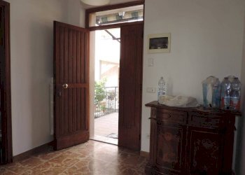 Ingresso - Trilocale via Pietro Nenni, 21, Fara in Sabina - foto 3